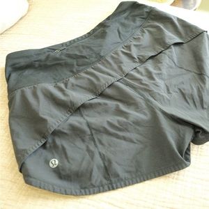 Lululemon speed up high-rise short 4” seam size 6